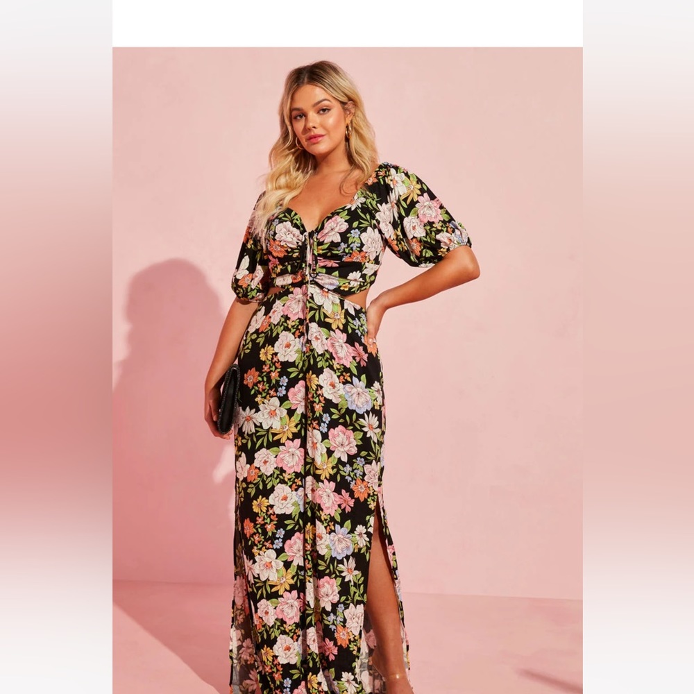 NWT CAMBELLE FLORAL PUFF SLEEVE CUTOUT JUMPSUIT